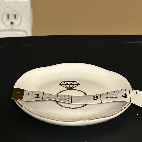 Jewelry Ring Dish with Diamond Design - Picture 10 of 11